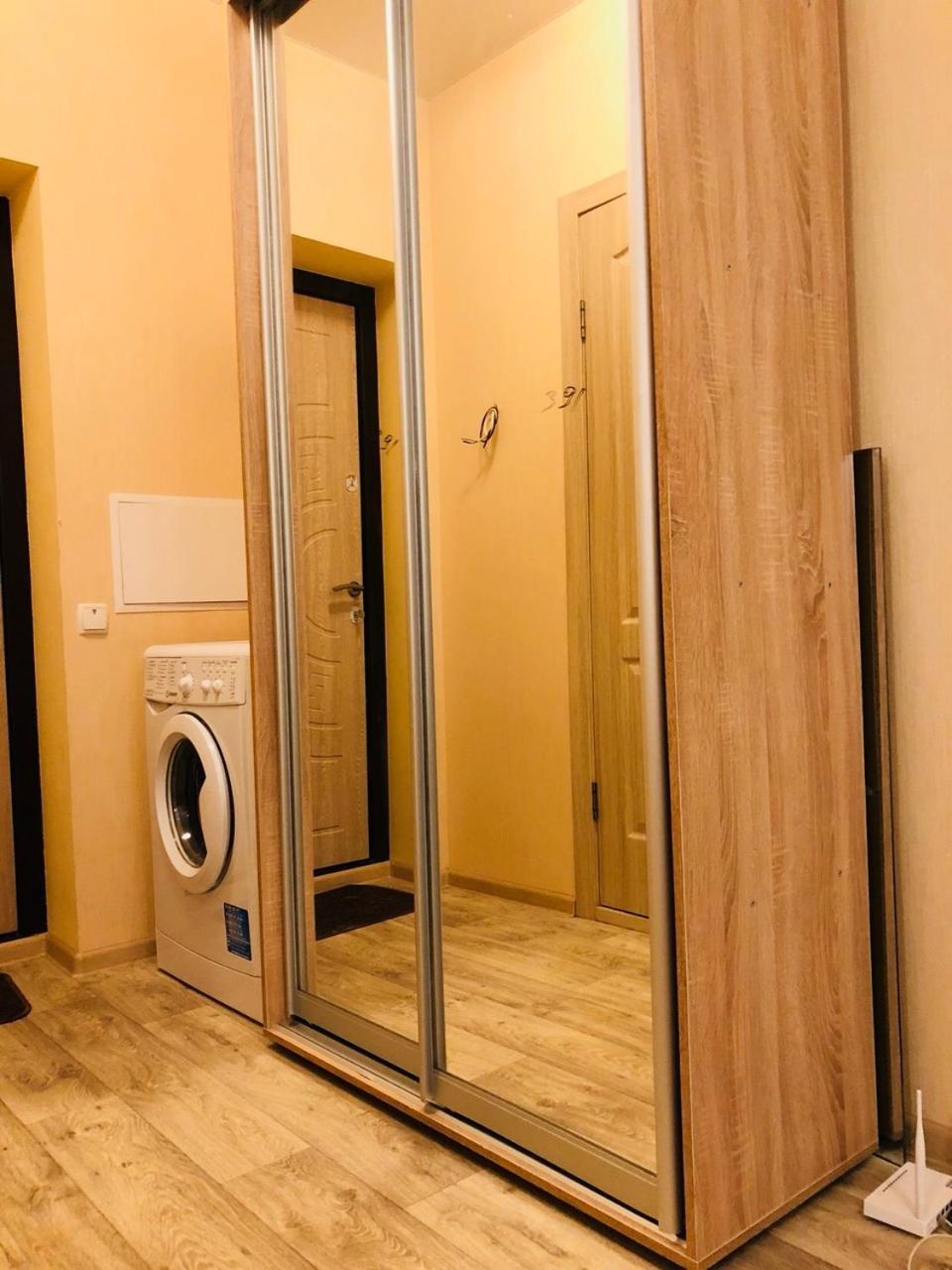 Comfortable Apartment Near Metro Carcóvia Exterior foto